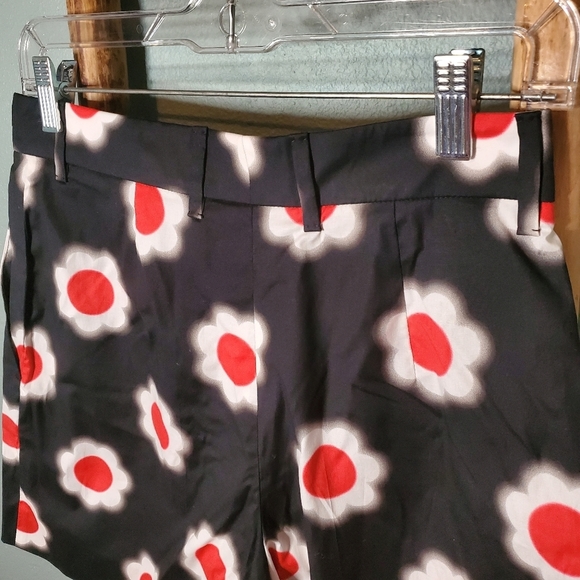 Prada flower shorts size 42 - Picture 8 of 11